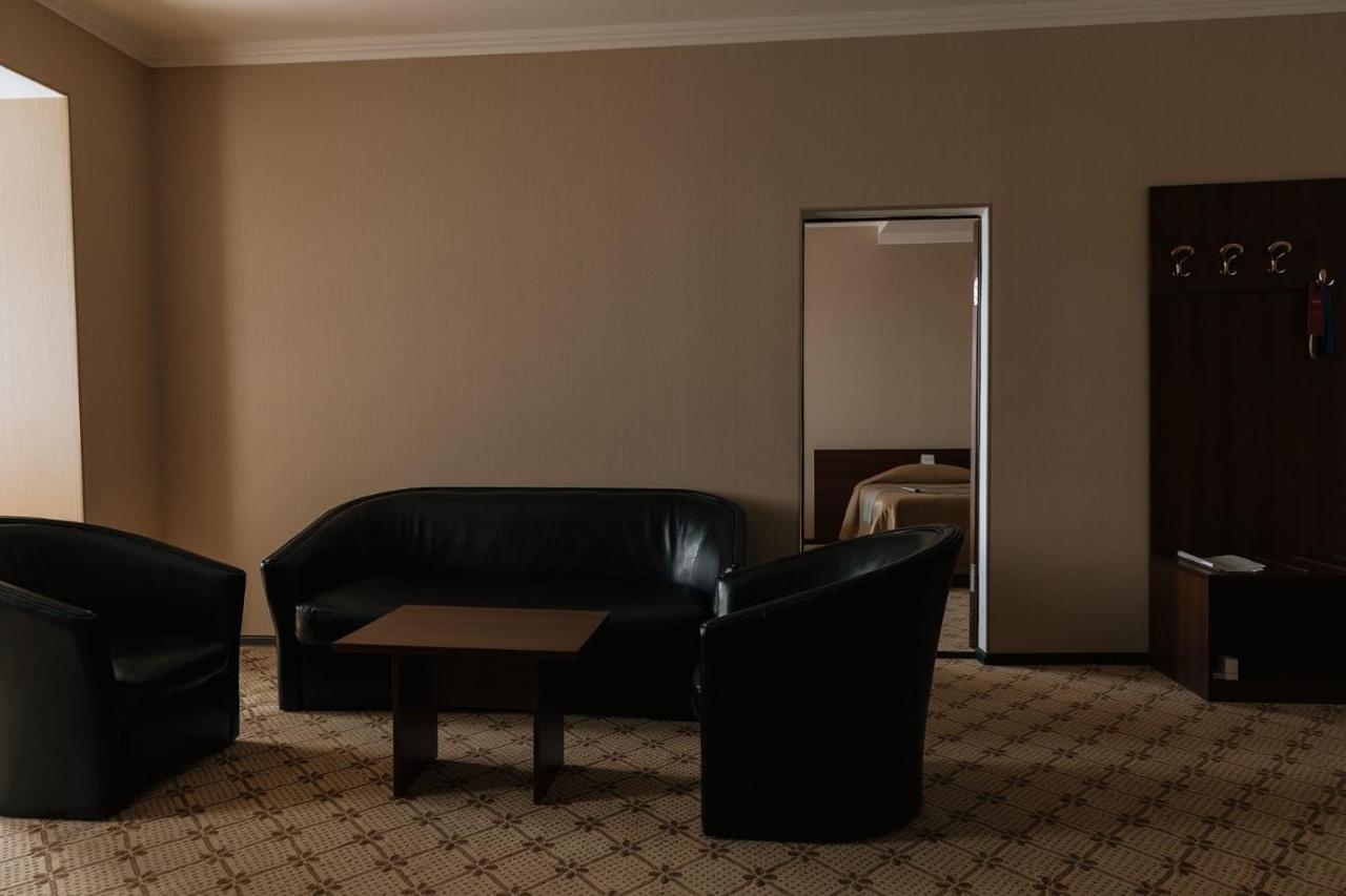 Hotel Medeu à Kostanay Extérieur photo